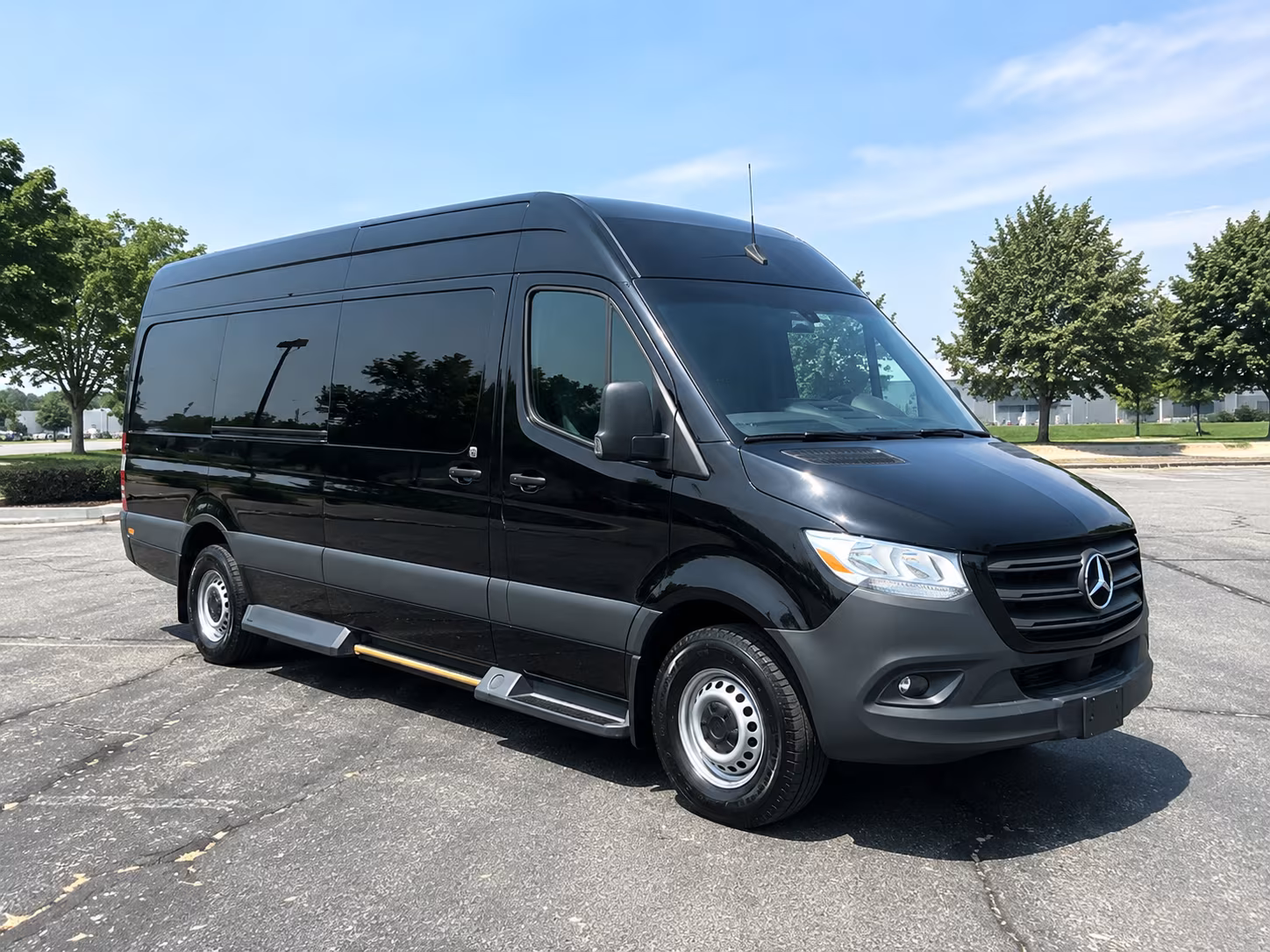 Jersey City Airport Shuttle & Transportation party bus exterior
