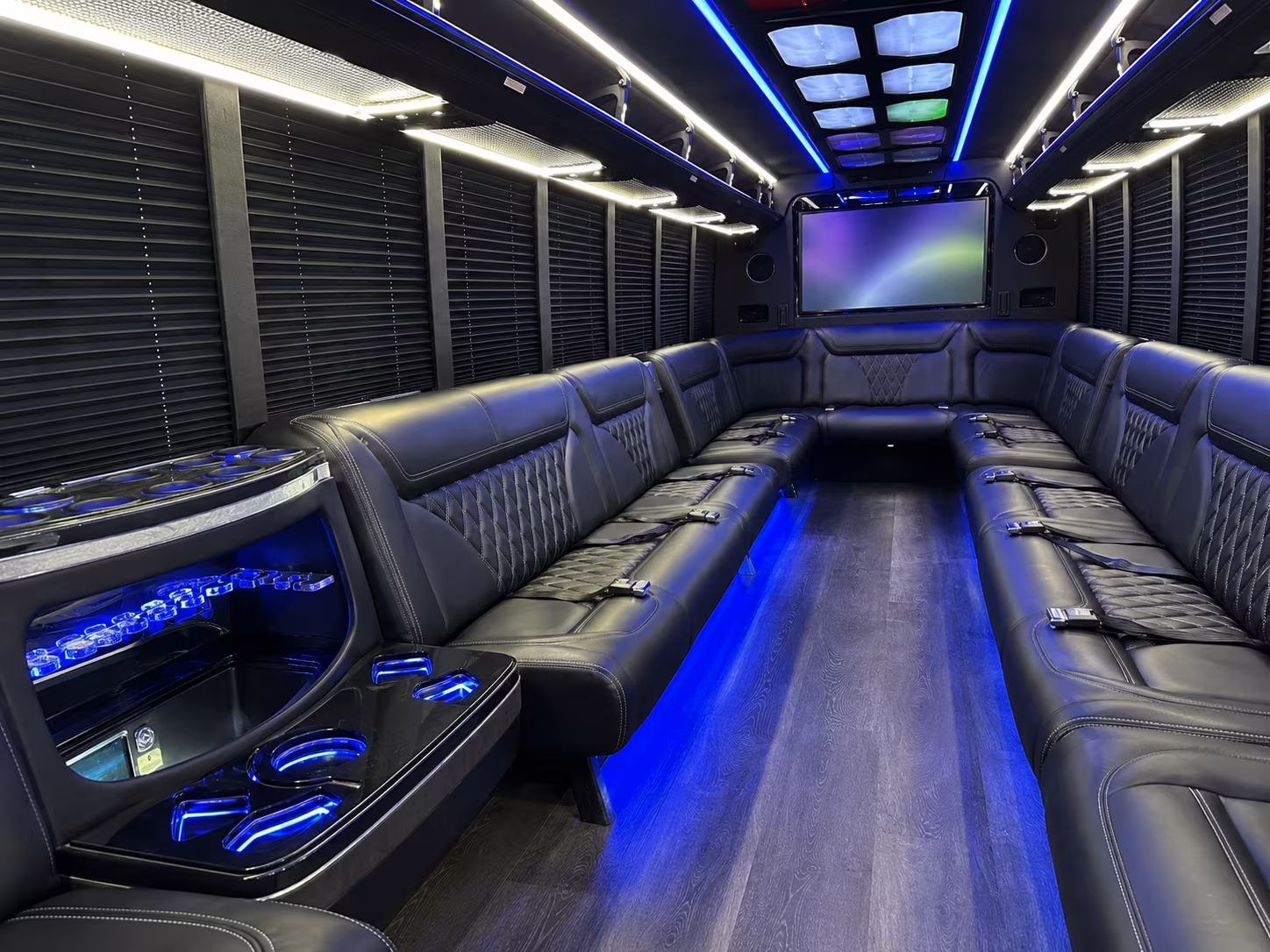 Jersey City Birthday, Sweet 16, & Quinceañera Transportation party bus exterior